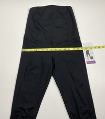 NWT Ingrid & Isabel Knee Length Active Maternity Pants w/Crossover Panel Size XS