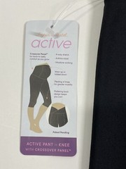 NWT Ingrid & Isabel Knee Length Active Maternity Pants w/Crossover Panel Size XS