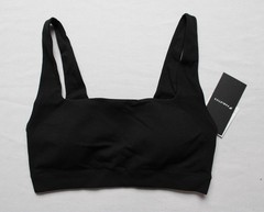 Fabletics Women’s Sleek Seamless Square Neck Low Impact Bra EJ3 Black Medium NWT