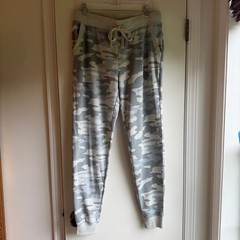 Z Supply Womens Camo Joggers Gray Green Slim Fit Sweatpants ZP163168 Medium