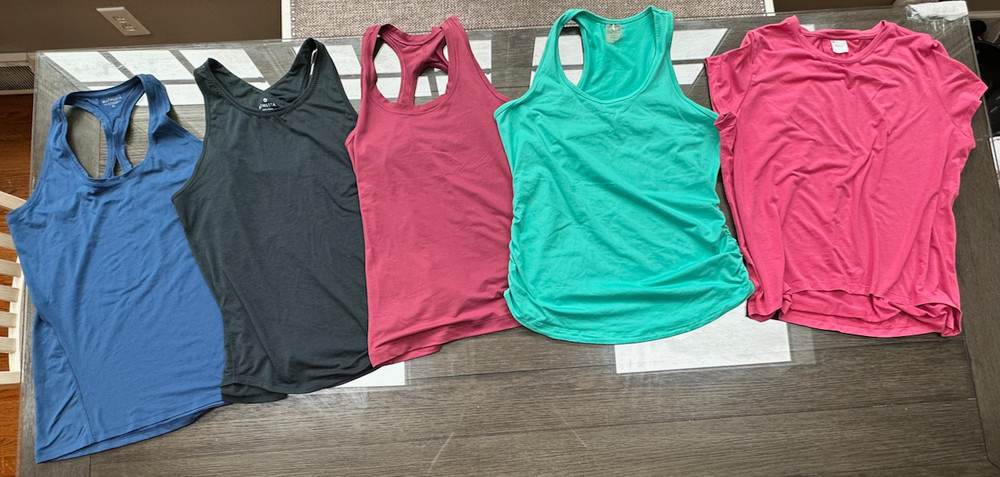 Athleta Running Tennis Athletic Women’s Size M (Lot of 5) 4x Tank Tops 1x Shirt