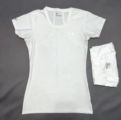 2 Under Armour HeatGear Women’s Fitted Breathable Crew Neck Short Sleeve Tee M