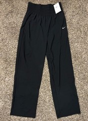 NWT Nike Dri-Fit One Black Training Ultra High-Waisted Pants Women’s Size M