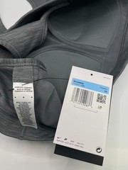 New Nike Women’s Swoosh Sports Bra Medium Support Grey/White DX6821-086 MEDIUM