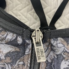 Victoria Sport Knockout Sports Bra Womens 32D Black Floral Zip Front