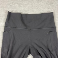 Athleta Leggings Womens M Petite Black Salutation Stash 7/8 Tight Ankle Pockets