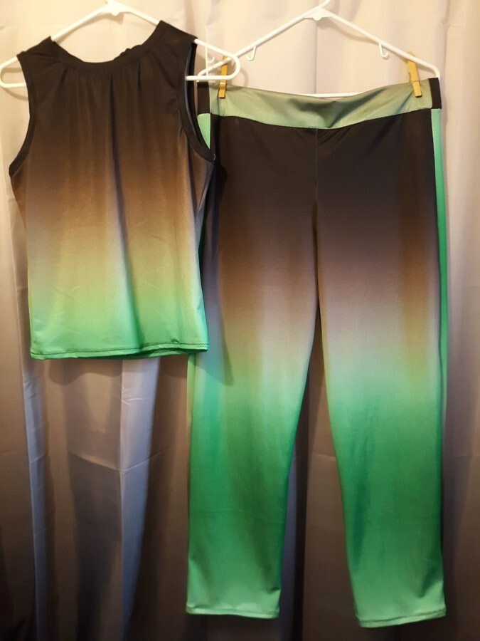 Ombre Workout Lounge Joggers Set M Black Green Top & Leggings Athleisure Yoga