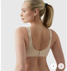 NWOT Simone Sport Underwire Bra Size 42DD Color Sand