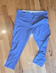 Marika Sport Women’s Blue Heathered Cropped Athletic Leggings Size M (8–10)