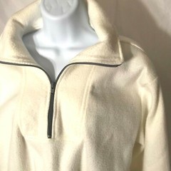 Arctic Chill off white gray sweat shirt size L