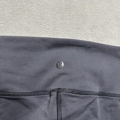 Lululemon Reveal Crop Tights Womens Large Gray/Black Cropped 15″ Inseam LW6HGPS