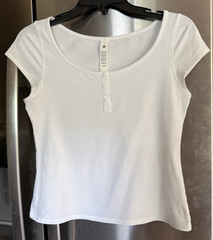 Lululemon Cap Sleeve Henley T-Shirt Women’s Size L White Cropped Scoop Neck Top