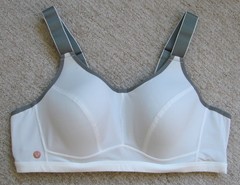 NWOT LIVI for Lane Bryant Underwire Sports Bra Regular & Racerback 188641 44B