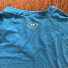 Under Armour Women’s Heat Gear Loose Fit Blue Short Sleeve Athletic Shirt M