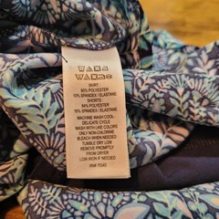 Tommy Bahama Everyday Active Skirt Shorts Floral Print Blue Pink Womens Small