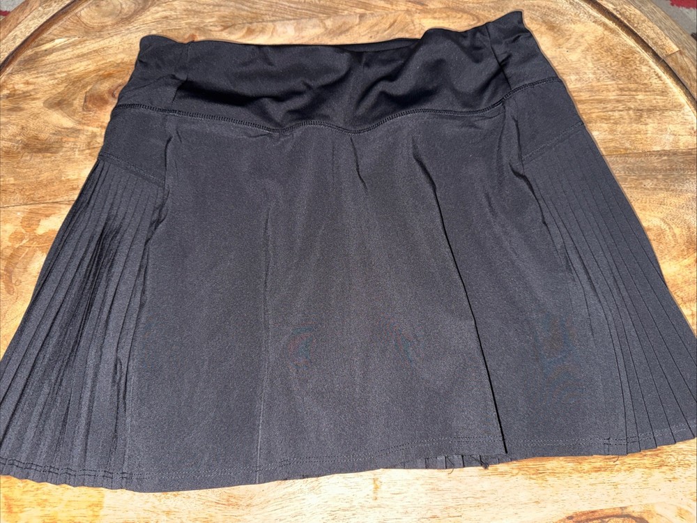 Athleta Backspin Tennis Skirt 15”Black Size Medium Pleated Run Pickleball Golf