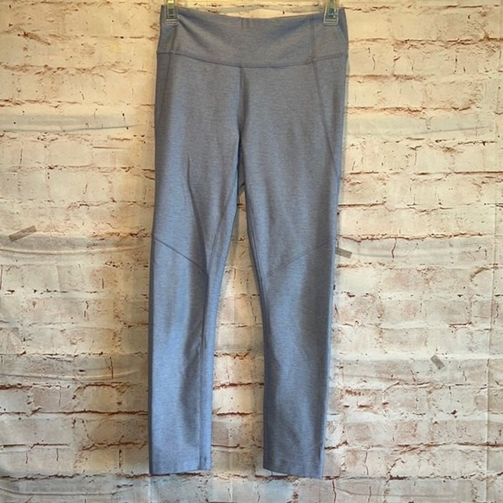 Outdoor Voices periwinkle leggeings 7/8 length small stretch pockets athletic