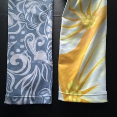 FP Movement Double Take Printed Leggings Women SZ M MidRise 7/8 Pant Yellow Blue