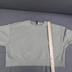 Womens Sweatshirt Top Large Green Cropped Y2K Minimalist Grunge Indie Edgy Layer