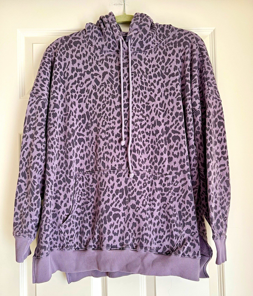 American Eagle Purple Leopard Print Pullover Hoodie Pockets Knit Women’s L