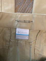 Columbia Beige Convertible Hiking Pants Sz 10PZip Off Waist 33” Inseam 29” Nylon