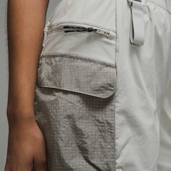 Lululemon Size 8 Multi Pocket Cargo High Rise Hiking Gray Detours 5” Shorts