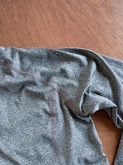 Layer 8 Women’s Gray Long Sleeve Activewear Top Thumb Holes Sz Small