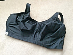 Glamorise 44G Seamless Black Soft Cup Sports Bra Style 1006 NWOT