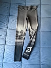 Peloton Denver city skyline leggings Terez NEW size small