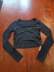 CRZ YOGA Women’s Black Long Sleeve Thumb Holes Cropped Shirt Size XS 0/2