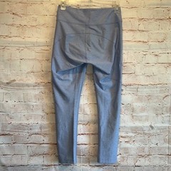 Outdoor Voices periwinkle leggeings 7/8 length small stretch pockets athletic
