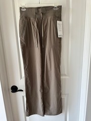 Lululemon Dance Studio Mid-Rise Pant size 4 New With Tags
