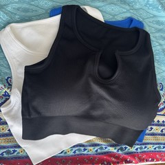 OQQ 3-Pack Seamless Ribbed Bras w/ Removable Cups Wireless L B/W/Blue
