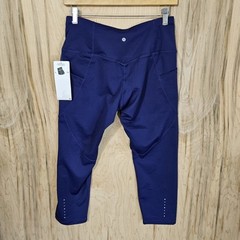 Layer 8 Womens Purple Track Capri 22″ Athletic Qwik-Dry Leggings Sz Medium Nwt