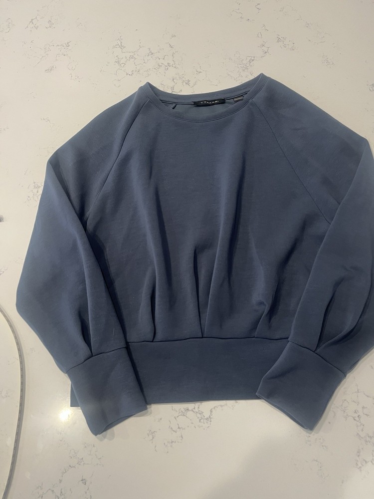 T Tahari Women Navy Blue Banded Sweatshirt s small Soft Cropped Boxy Fit