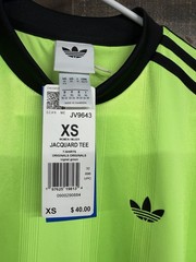 Adidas Women’s Size XS Jacquard Tee Short Sleeve Signal Green NWT SKU 0121