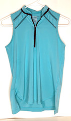 LUCKY IN LOVE Women’s XS 0-2 Tennis Top Shirt Sky Blue Sleeveless 1/4 zip