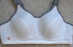 NWOT LIVI for Lane Bryant Underwire Sports Bra Regular & Racerback 188641 44B
