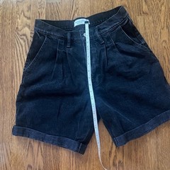 Abercrombie & Fitch: The Pleated Short Ultra High Rise Black Jean Short