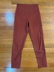 Girlfriend Collective High Rise 23.5″ Inseam Leggings in Rust Orange – Size XS