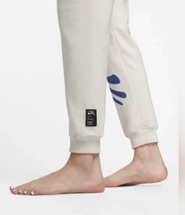 Nike Yoga Luxe A.I.R. Women’s 7/8 Fleece Joggers DM7021-030 Size X-small