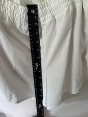 Calia Women’s Mid Rise Infinity Running Shorts in Pure White Size Medium NWT