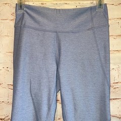 Outdoor Voices periwinkle leggeings 7/8 length small stretch pockets athletic