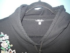 Ladies Hannah Black Sweatshirt Large Embroidered Flowers T97