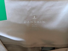 Danskin Lightweight Tight Leggings Pockets Satellite Taupe Womens XL Athleisure
