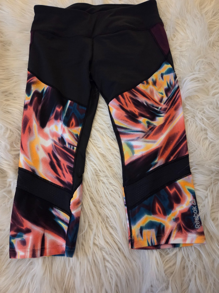 Reebok Capri Length Compression Legging with Colorful Accents Sz L