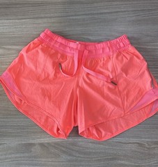 Lululemon Hotty Hot Women’s Running Shorts Pink Size 4 Mesh Activewear