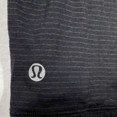 lululemon Women’s Black/Gray Striped Scoop Neck Stretch Tee 15 PTP Size Small