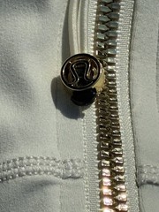 NWT Lululemon Define Jacket Nulu Bone Gold Size 4 Full Zip Thumbholes $128