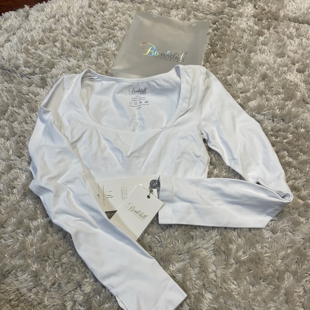 Bombshell Sportswear – Square Neck Pullover – Size L/XL